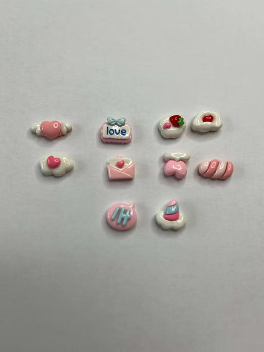 Flatbacks love (12-18mm) (10st)