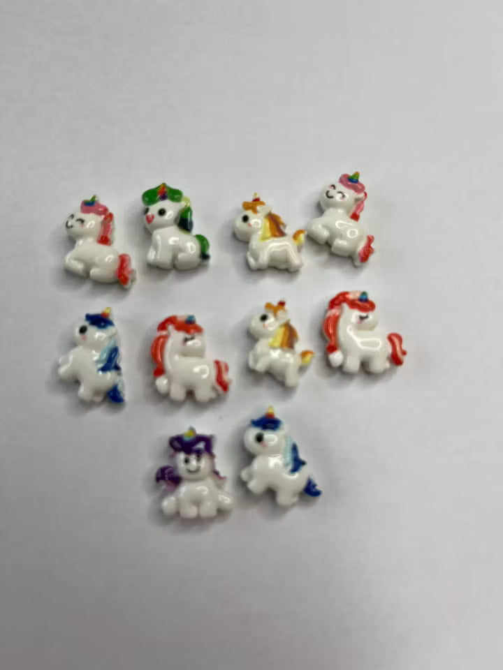 Flatbacks unicorn (12-18mm) (10st)