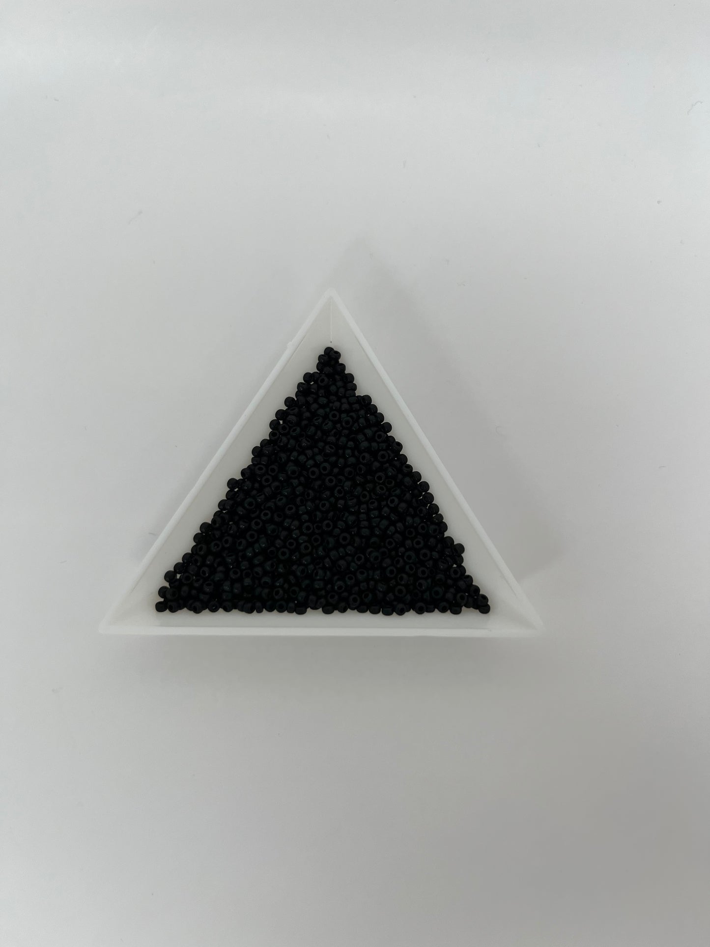 Miyuki Seed Beads matt svart (10g)