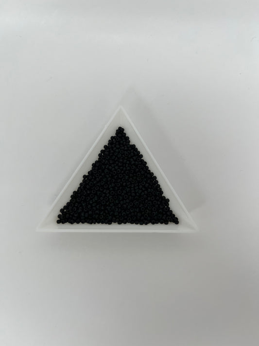 Miyuki Seed Beads matt svart (10g)