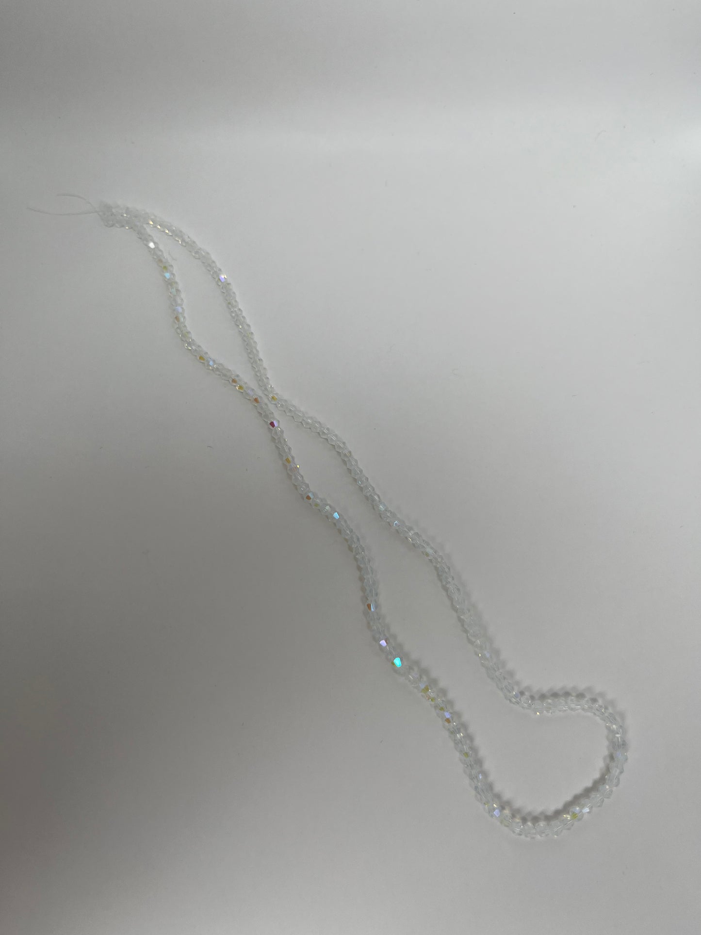 Sträng med kristallpärlor klar, 3mm