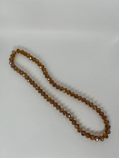 Sträng med kristallpärlor bruna/guldiga, 8mm (ca65st)