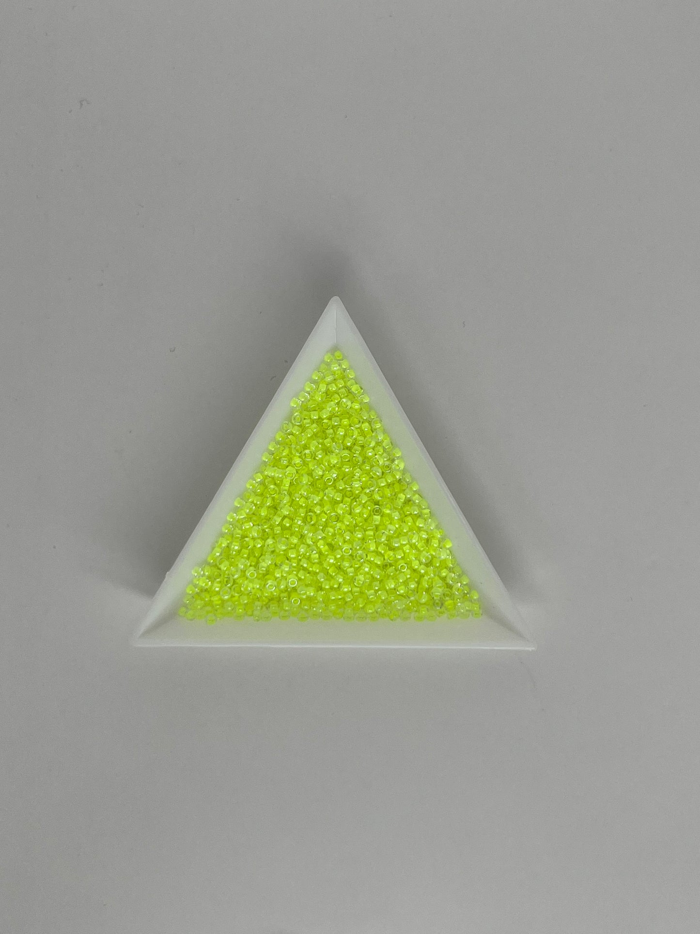 Miyuki Seed Beads Citrongul, 2,1 mm